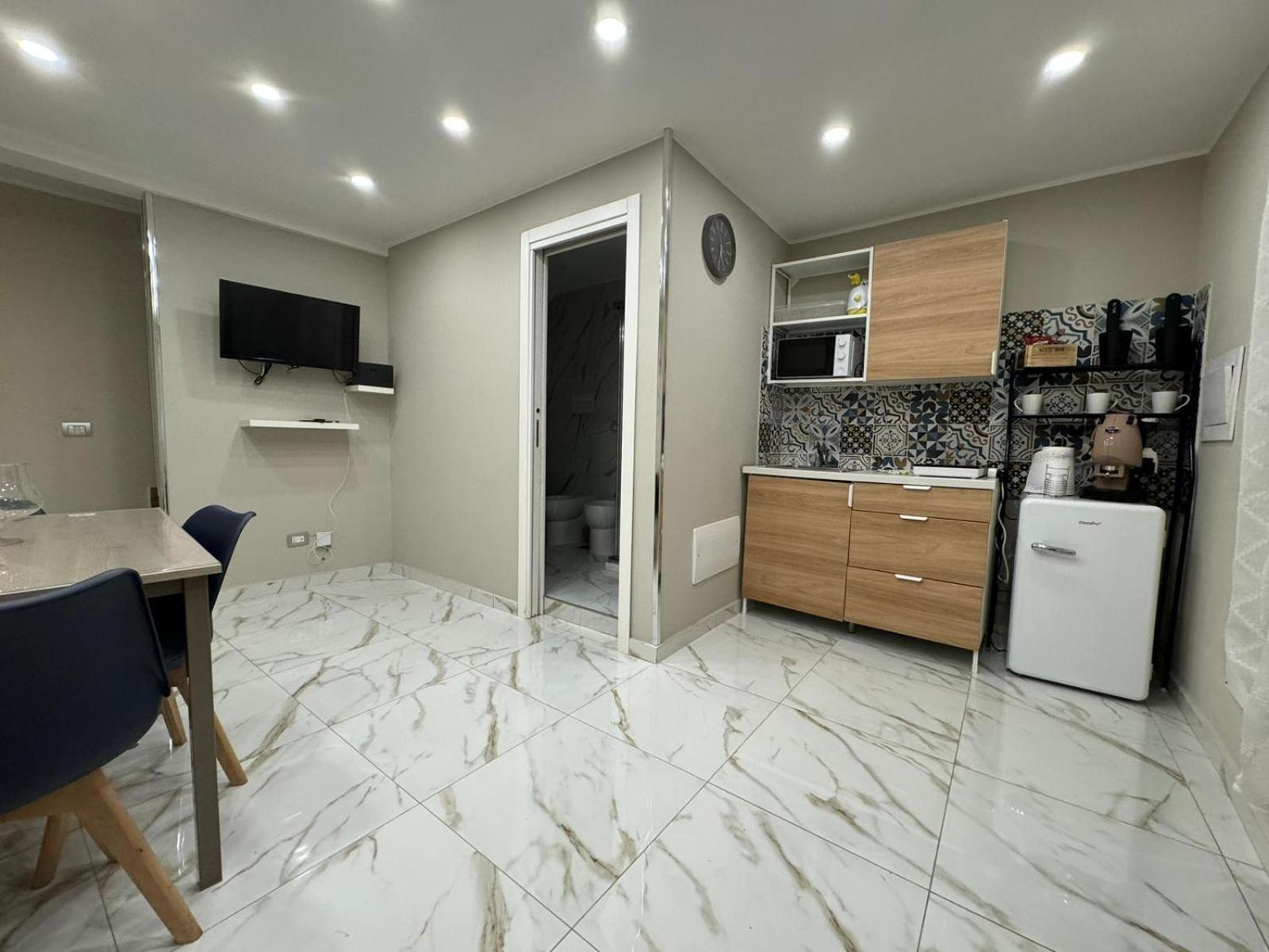 Pizzaiola'S Home 나폴리 외부 사진